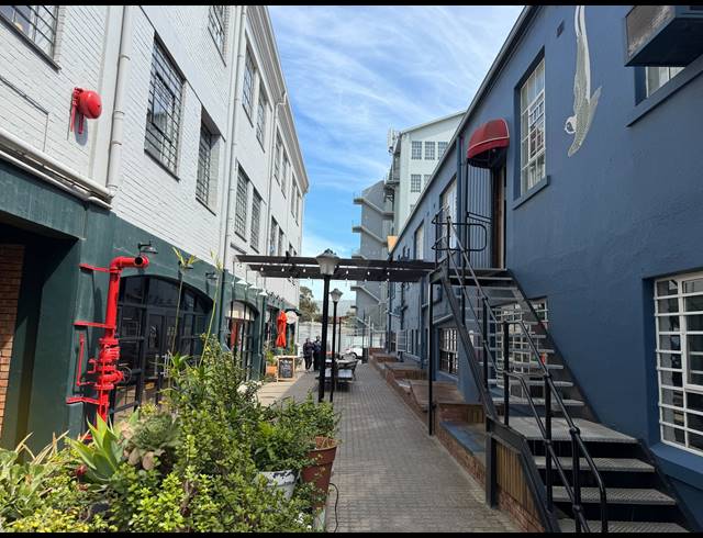 180M² BUILDING TO LET IN WOODSTOCK